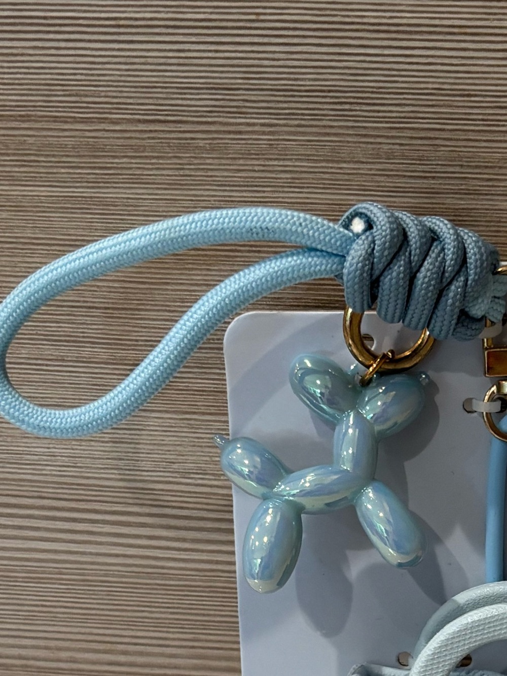 NWT powder blue Mini Tote Charm Keychain with powder puffs and Balloon Dog Charm - Picture 4 of 9